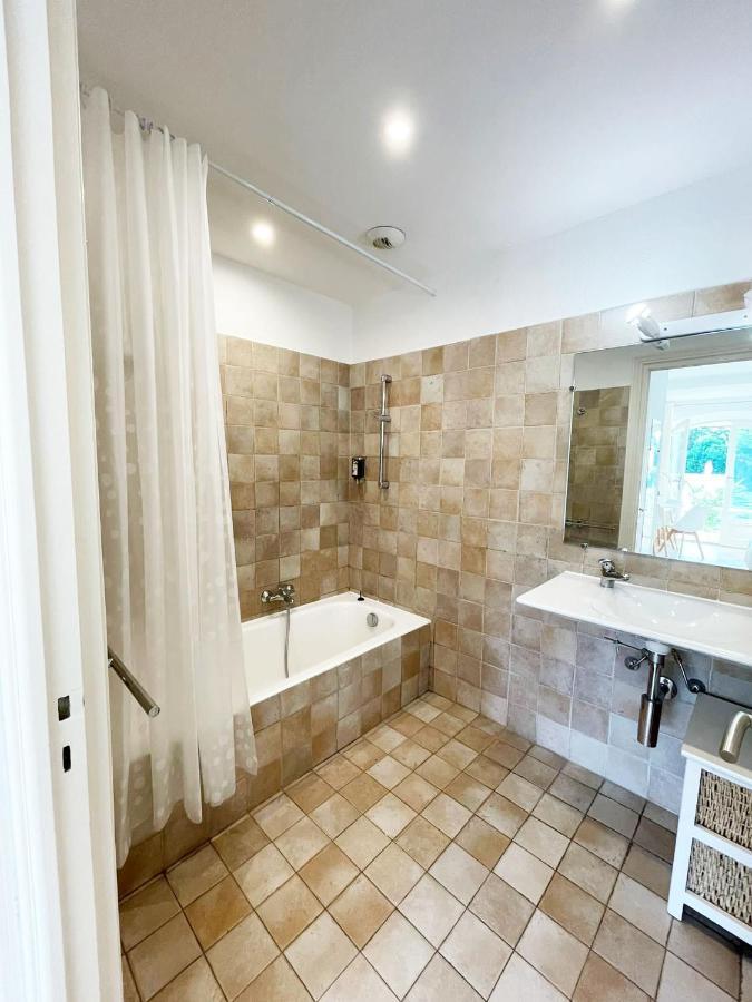 Studio 2 - Les Suites De Robinson - Residence Avec Piscine En Bord De Siagne, A Mandelieu La Napoule Ngoại thất bức ảnh